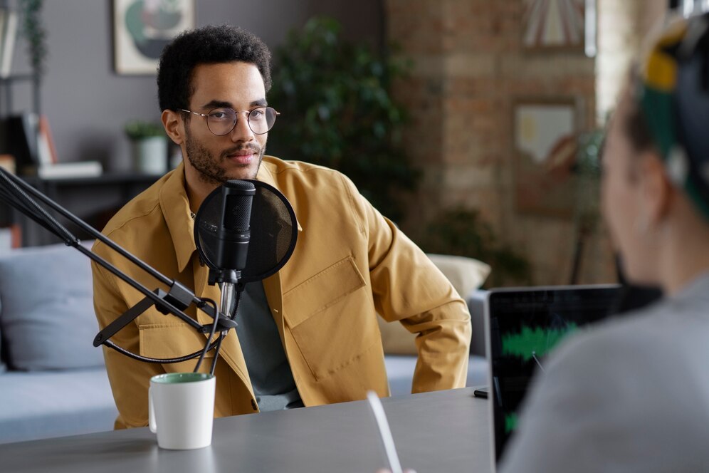 How Male Voice Over Actors Are Hired For Corporate Communications