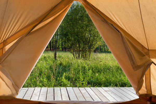 Using Bell Tent Surrey Setups for Casual Business Workshops Outdoors