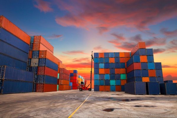 How to Go International: Master Shipping from UK to Dubai